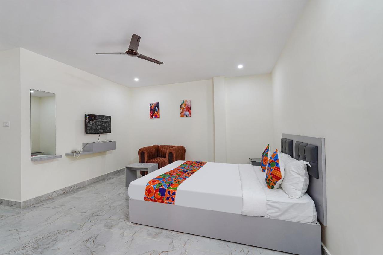 Fabexpress Ivory Pearl - Nr Sony Signal Hotel Bangalore Luaran gambar